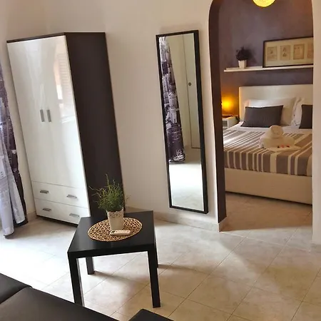 Citylife Bed and breakfast 4*